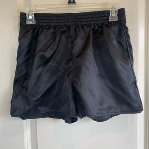 Skims women’s utility sport shorts